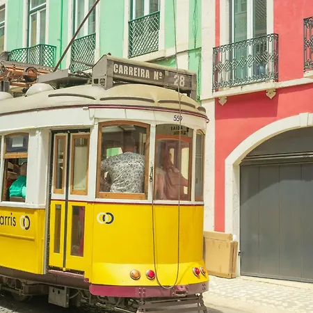 Lisbon Dreams Estrela Top Suites-2